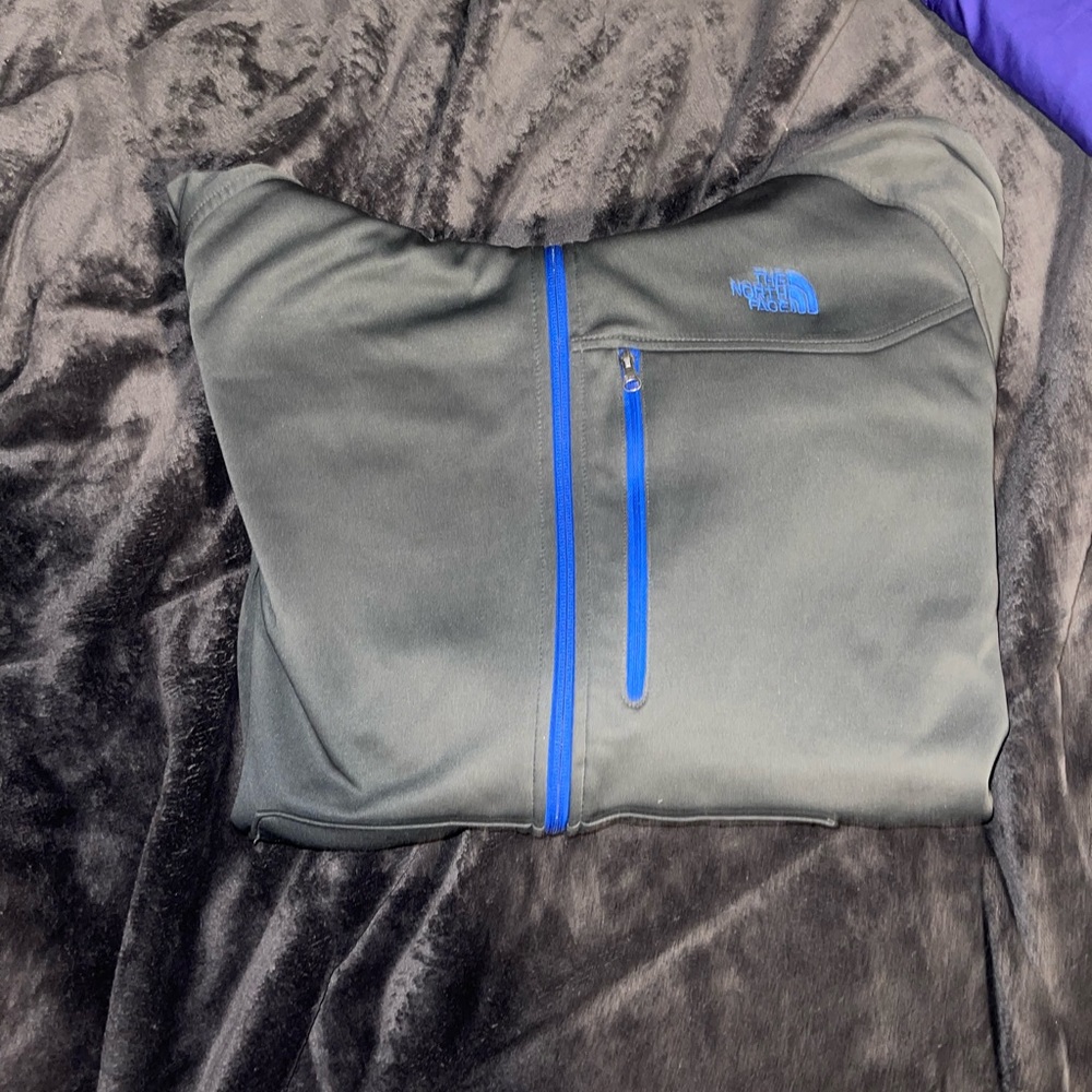 Men’s north face zip up
